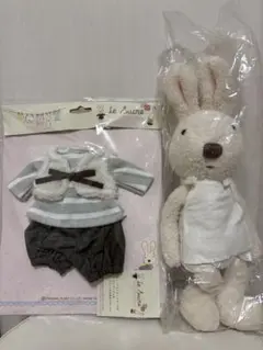 新品未開封le sucre ルシュクル 白 ぬいぐるみ うさぎ　お洋服セット