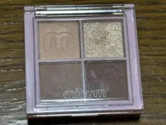 minum ミニュム　アイシャドウ