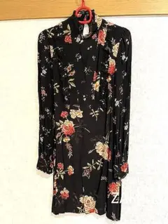 美品 ZARA 花柄 ワンピース
