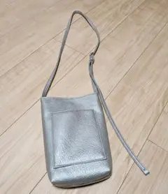 しまむら シルバー ポシェット スマホショルダー ミニショルダーバッグのサムネイル