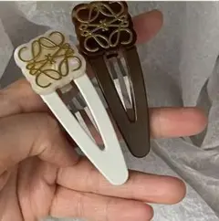 ホワイト・ブラウン ヘアクリップ 2個セット