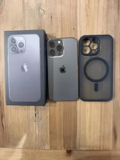 Apple iPhone 13 Pro 本体 256GB 箱・ケース付きのサムネイル