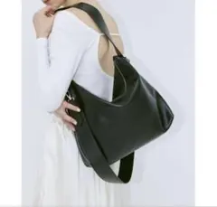 un/neu フェイクレザースクエアショルダー ワンハンドル2WAYバッグ