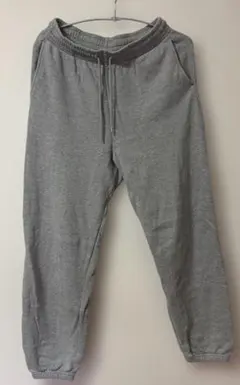 グレー　ユニクロ　スウェットパンツ(丈標準64〜66cm)