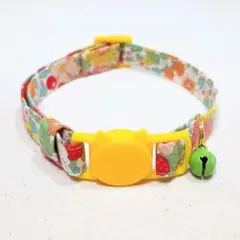 カラフル小花柄黄バックル 軽量猫首輪