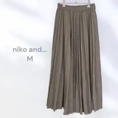 niko and... ロングプリーツスカート　厚手　暖か　キレイ　カジュアル