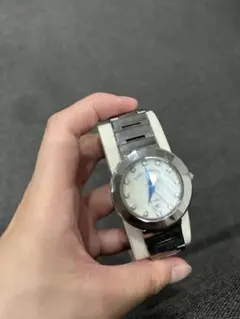 未使用 タグ付き  ARMANY ロイヤルアルマニー 腕時計 f285 未使用 タグ付き ARMANY ロイヤルアルマニー 腕時計 f285 ROYAL