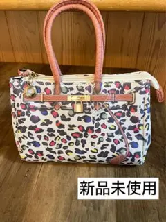 【新品未使用】ポーチ　ハンドバッグ　白　⭐︎