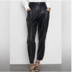 フェイクレザーパンツ　ブラック　裏起毛