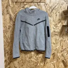 NIKE旧テックフリース