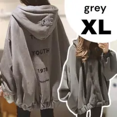 xl パーカー