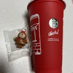 Starbucks ホリデーシーズンカップとフィギュア