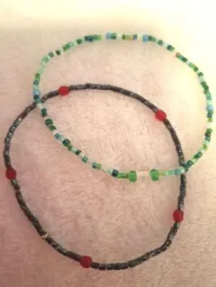 ブルーとグリーン・ブラックとレッドのビーズブレスレット2個セット