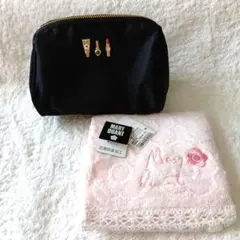 MARY QUANT マリークワント オーバルポーチ メイクポーチ♡ハンカチ♡のサムネイル