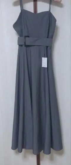 グレイルベルト付きキャミワンピース