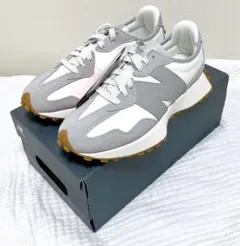 【新品】ニューバランス　スニーカー　ws327nkd ライトグレー　24.0cm