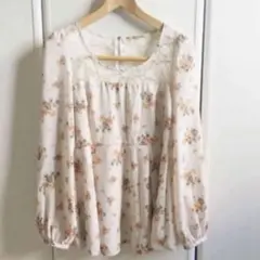 INGNI 花柄とレースが可愛いトップス