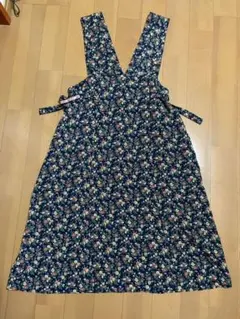 花柄ジャンパースカート