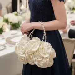 24時間限定価格☆送料無料☆パーティーバッグ　結婚式　オフホワイト　バラ