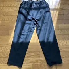 ユニクロ　UNIQLO スラックス　ブラック　黒　Sサイズ　¥4,980店舗にて