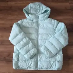 美品　ユニクロ　UNIQLO　ライトウォームパデットパーカ　グリーン　１５０