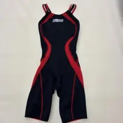 arena スポーツ用水着 黒/赤