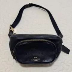 COACH ブラックレザー ボディバッグ