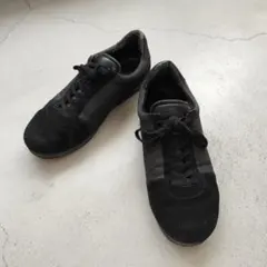 BROWN by 2-tacs デッキスニーカー 2本のコードとソールで編み上げられた唯一無二のオープンエア