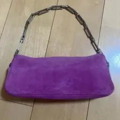 ★レア★ニナリッチ　ショルダーバッグ　ピンク　秋冬春の季節にぴったりな生地感