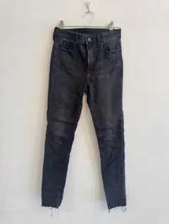 UNIQLO スキニーデニム ダークグレー