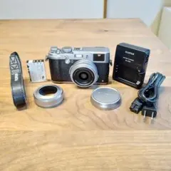 【金属製レンズフード付】動作確認済み FUJIFILM X100S【返金保証付】 金属製レンズフード付】動作確認済み FUJIFILM X100S【返金保証付