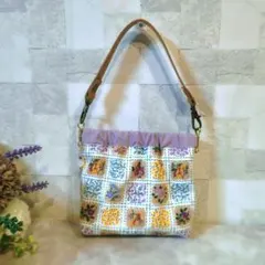 花柄　パッチワーク柄バネ口ポーチ　コスメポーチ　小物入れ　小物入れ　鳥　レトロ