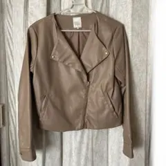 テチチ　ベージュ ライダースジャケット　アウター　ブルゾン　レディース　合皮