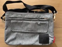 スヌーピー　ショルダーバッグ　グレー