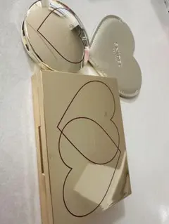 スナイデル　2023バレンタイン　アイシャドウ、チークハイライターセット