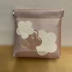 マリークワント　ポーチ　ばね口