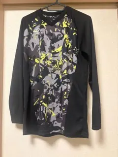 umbro カモフラージュ 長袖シャツ ブラック/イエロー
