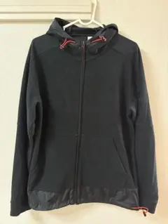adidas フード付き ブラックパーカー