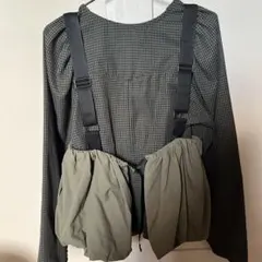 the yon ペプラムベスト　カーキ