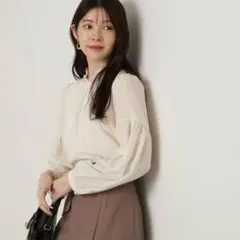 美品 プロポーションボディドレッシング ドットジャガードブラウス