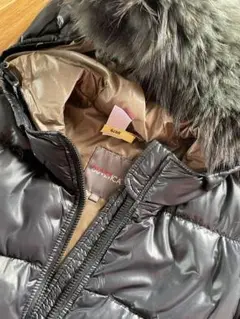 DUVETICA ブラックダウンジャケット