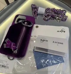 ajew iPhone 13 Pro用パープルジッパーケース