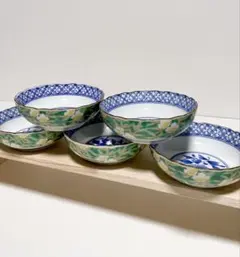 有田焼　明宝窯　緑彩山茶花　中鉢　波形　5客セットのサムネイル