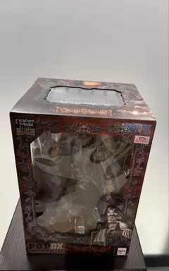 【新品未使用】ワンピース　フィギュア pop ゴール・D・ロジャー