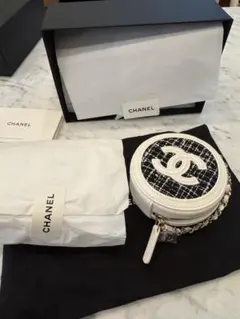 シャネル　限定　ツイード マトラッセ ラウンド チェーンポーチ CHANELのサムネイル