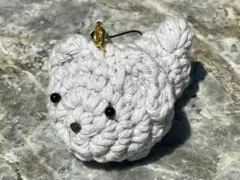 【ハンドメイド】グレーの犬型あみぐるみ