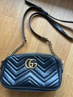 GUCCI GGマーモント ショルダーバッグ ブラックのサムネイル