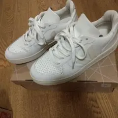 シンゾーン VEJA スニーカー ホワイト 23cmのサムネイル