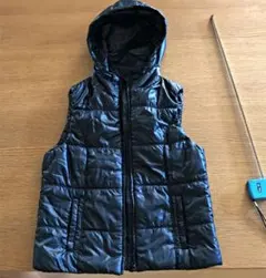 ユニクロ 中綿 ブラックベスト S