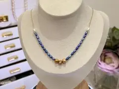 青と金の淡水パールネックレス